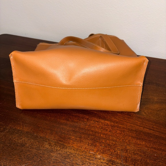 Mark & Graham Everyday Italian Leather Zipper Tote, Camel - Picture 9 of 11